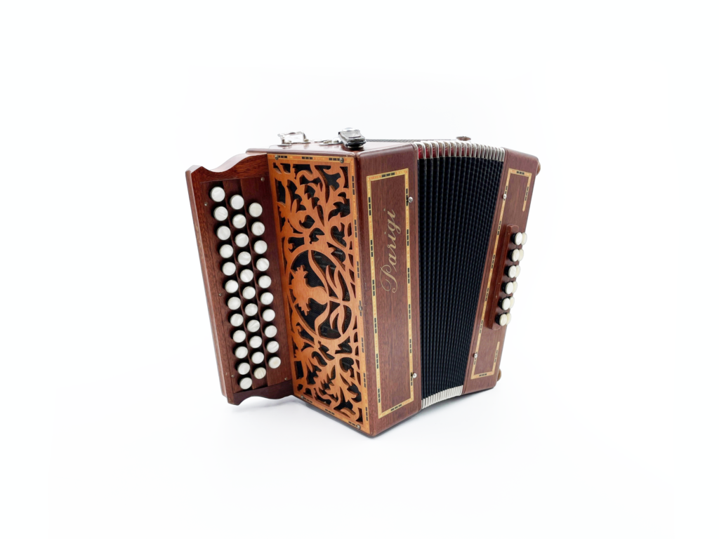 Illustration : Parigi 3 rangs 12 basses