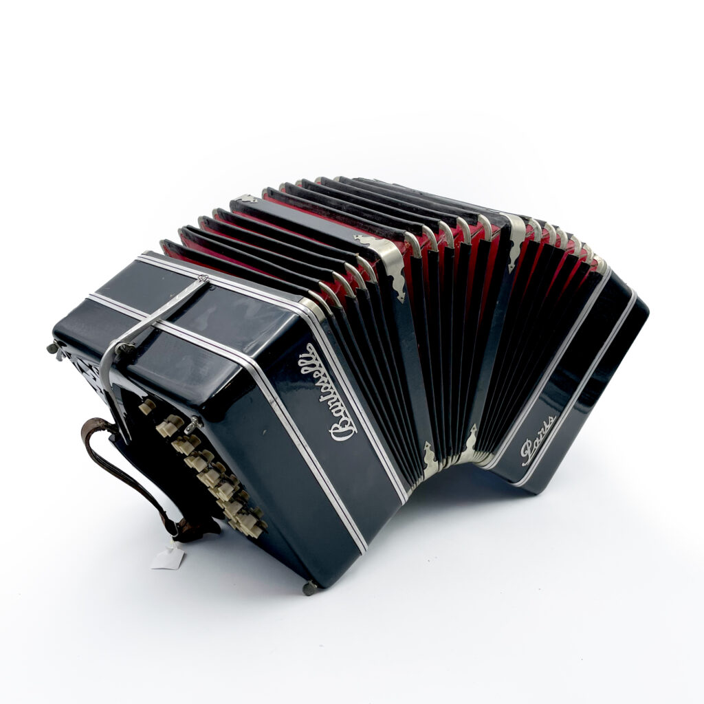 Illustration : Les accordéons d'occasion