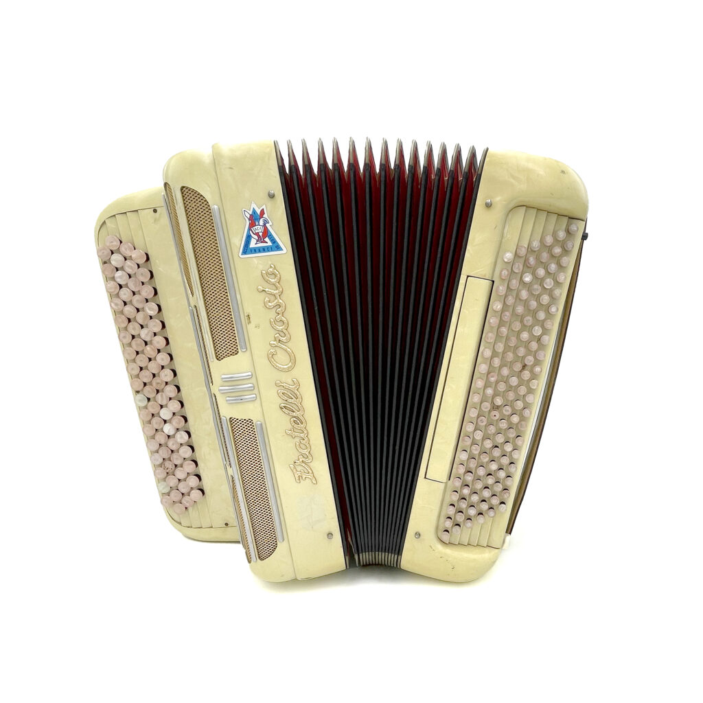 Illustration : Fratelli Crosio 3 voix 120 basses ( projet signature )