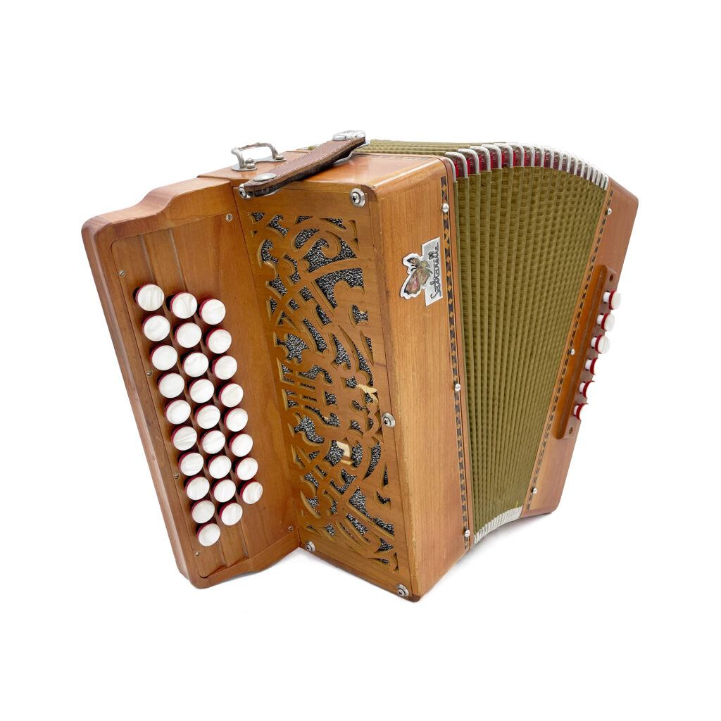 Illustration : Saltarelle Nord/Sud accordéon diatonique