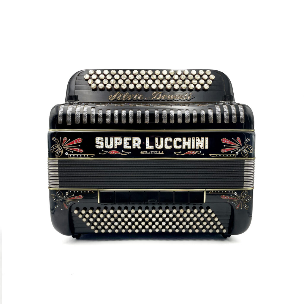 Illustration : Les accordéons d'occasion