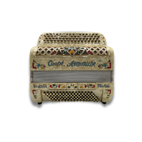Illustration : Accordéon Coope Armoniche  3 voix 96 basses